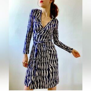 DVF Jeanne Silk Wrap Dress Size 2